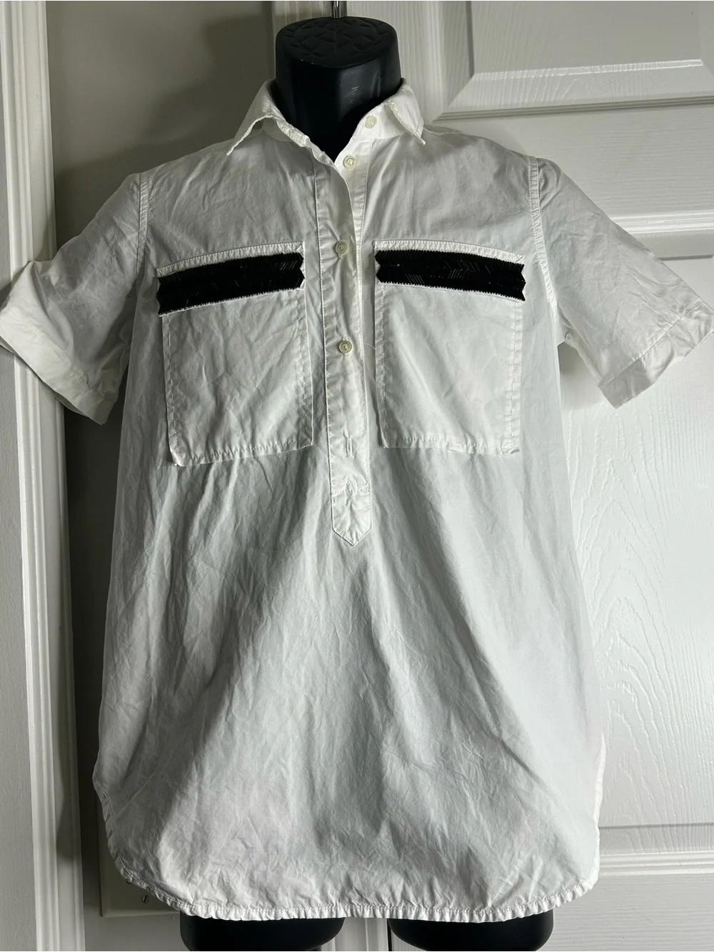 J.Crew Women’s Size 0 White Cotton Popover Shirt Black Embellished Pockets